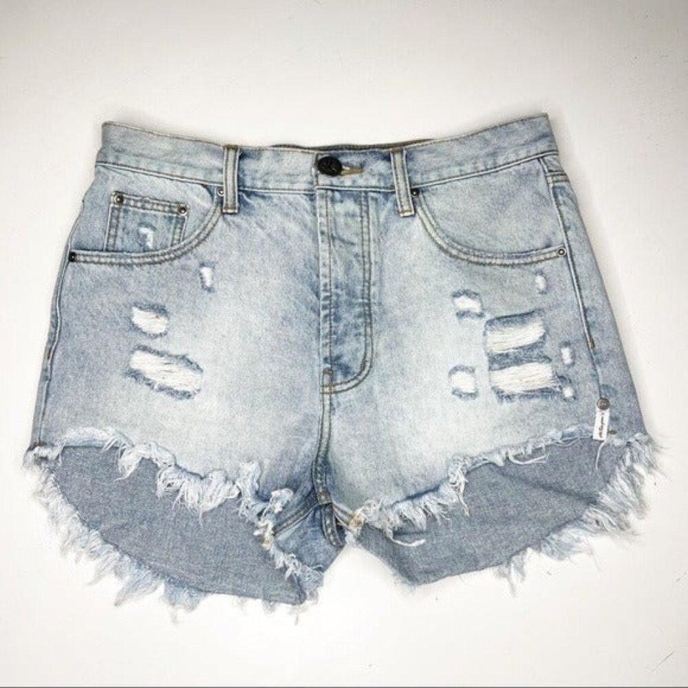 One Teaspoon Bandits Light Wash Distressed Denim Shorts Size 27 Frayed Hem